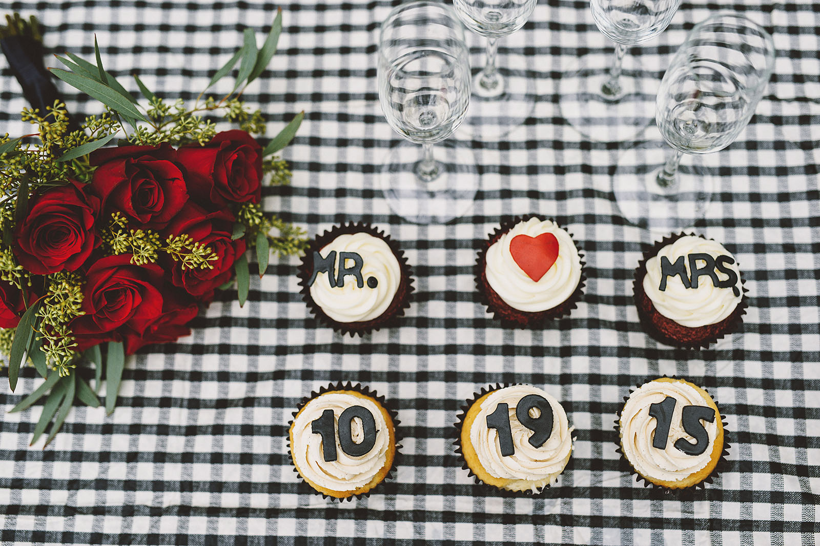 His and Hers Wedding Cupcakes | Portland Oregon Elopement