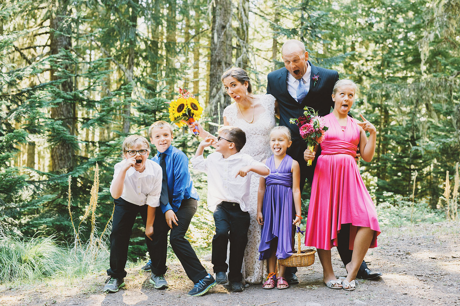 Family photos gone silly | Mazama Lodge Wedding