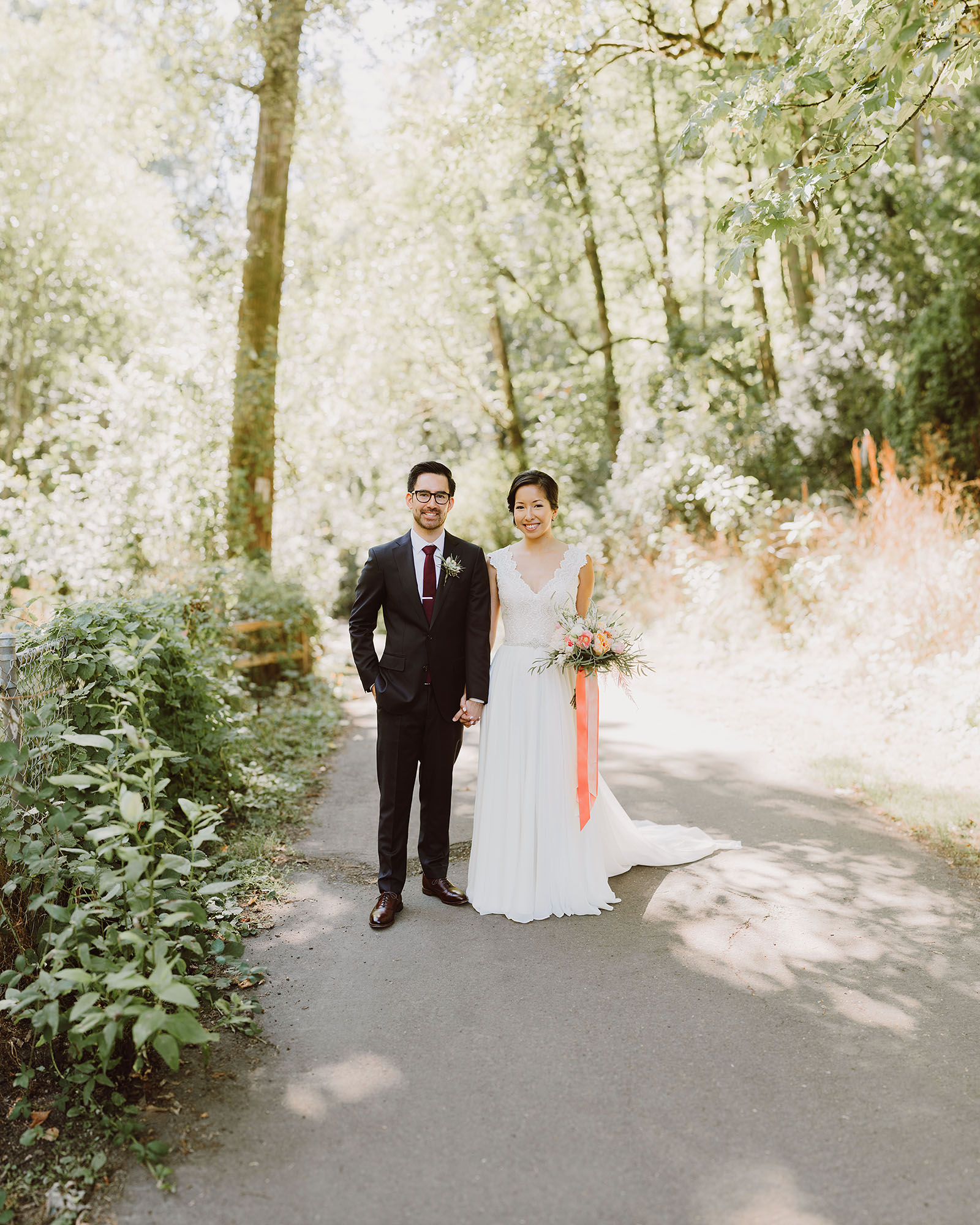 Bokeh Panorama / Brenizer Method of bride and groom | Portland Castaway Wedding